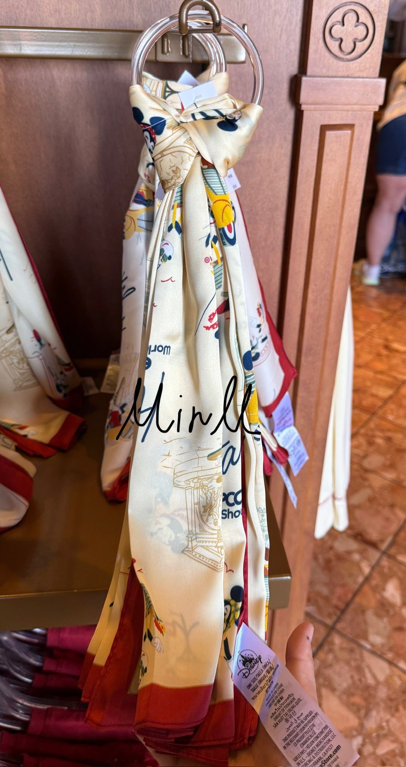 Walt Disney World EPCOT Italy Pavilion Minnie Mouse Scarf